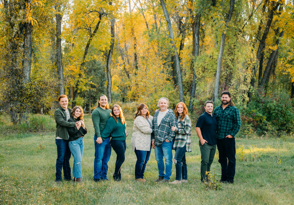 Idaho Falls fall family photographer dog green outfits