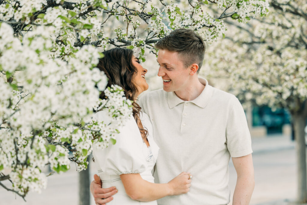 Swan Valley rainey engagement sessions with mountains