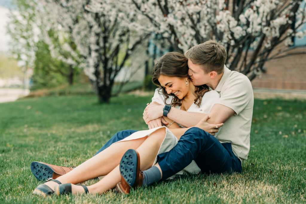 Swan Valley rainey engagement sessions with mountains