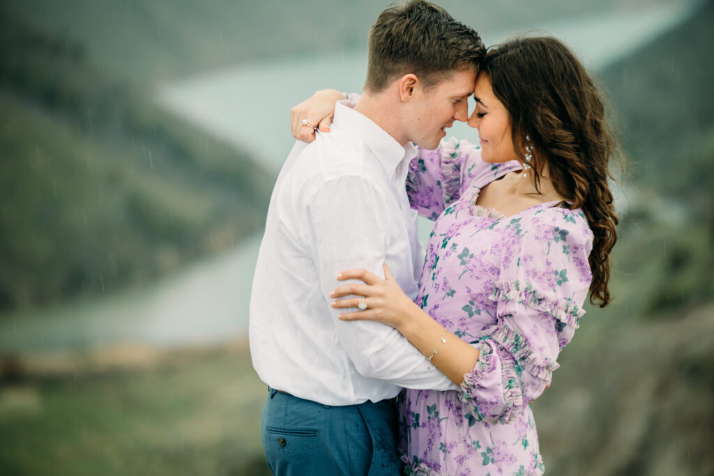 Classy Idaho Falls engagement with Snake River