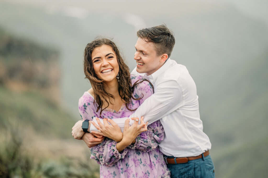 Classy Idaho Falls engagement with Snake River