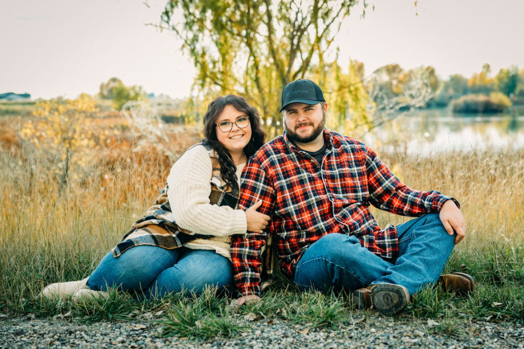 Fall couple Idaho Falls riverwalk greenbelt