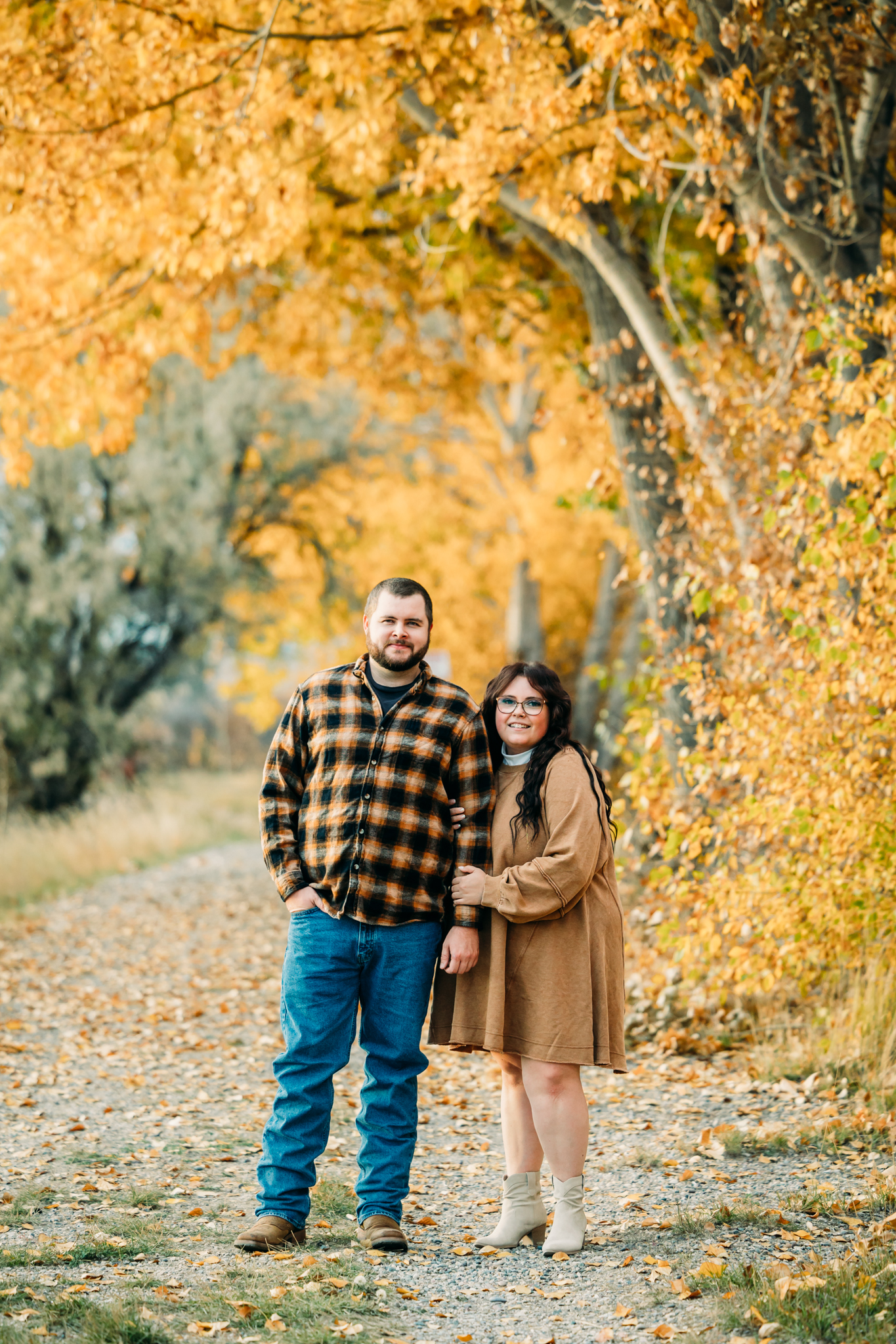 Shelly fall photos Gem State Lake couple what to wear