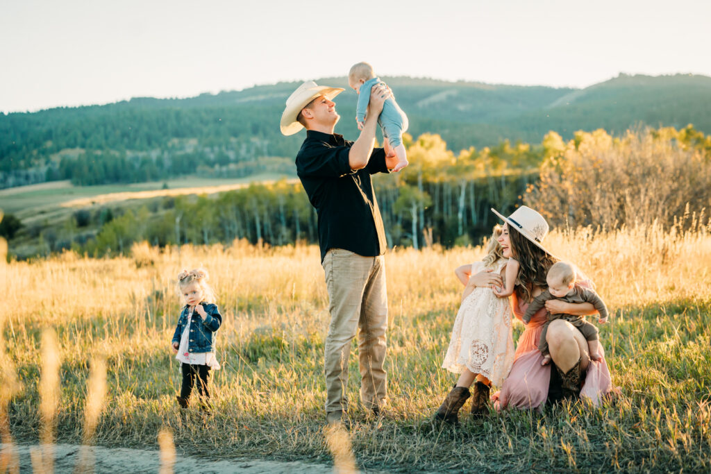 Swan Valley Idaho family photo session fall sunlight kids twin babies