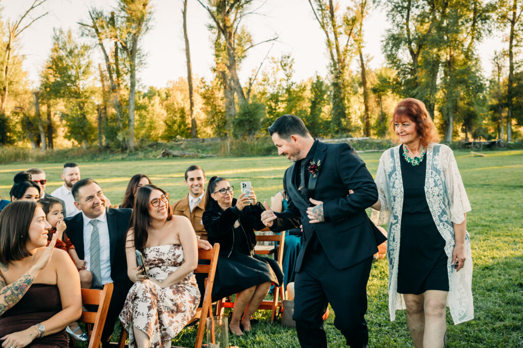 Fall inspired wedding in the mountains of Kelly Canyon Idaho Snake River