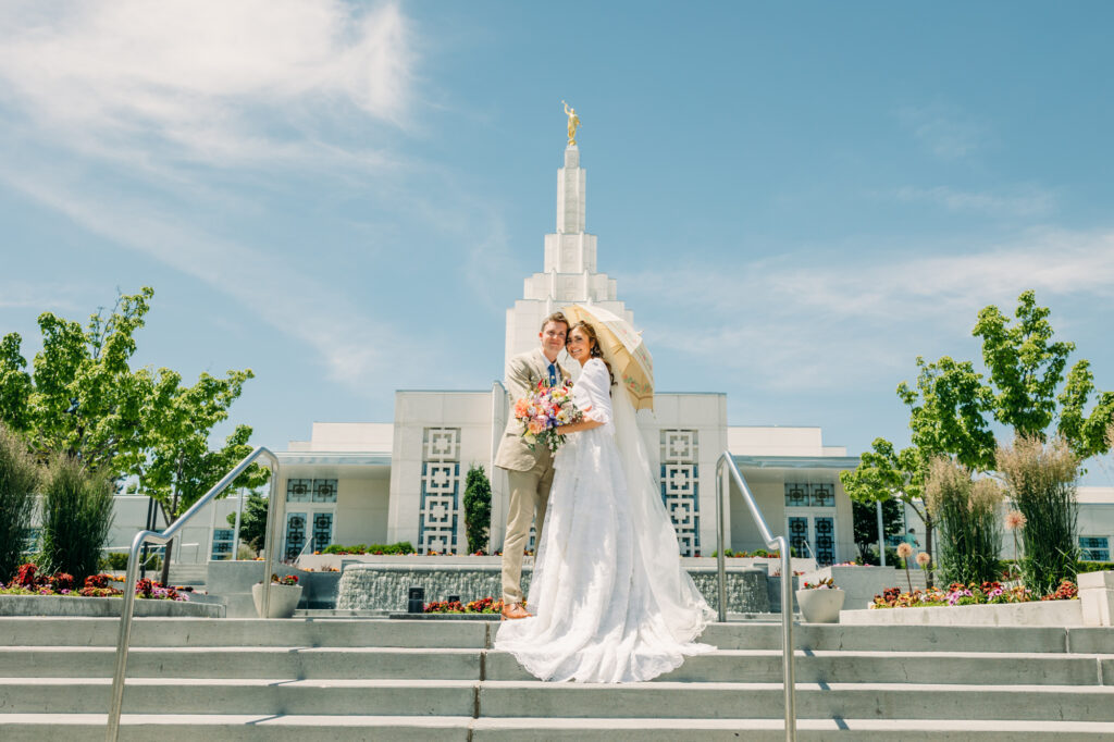 Idaho Falls LDS temple summer wedding vintage dress