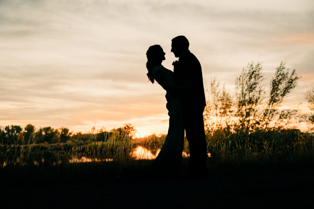 Idaho Falls Wedding Venue fall elopement LDS couple Gem Lake