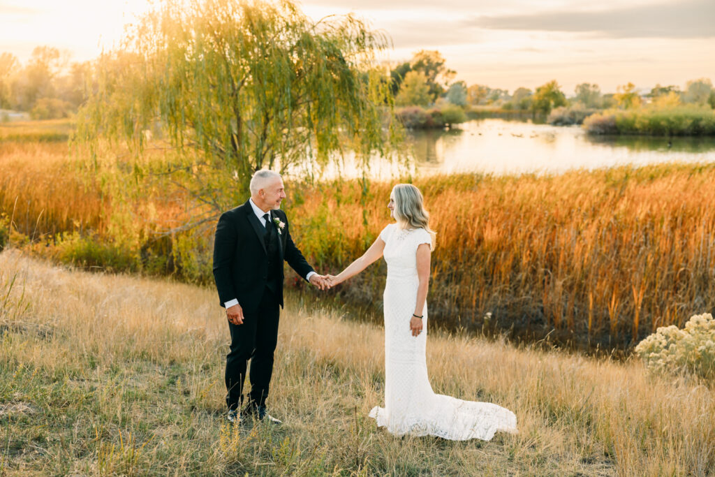 Idaho Falls Wedding Venue fall elopement LDS couple Gem Lake