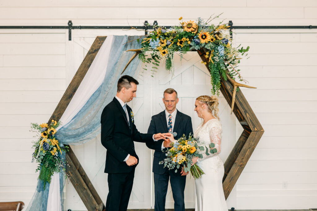 Summer Sunflower inspired Idaho Falls LDS Temple Wedding with reception at Barn on 1st