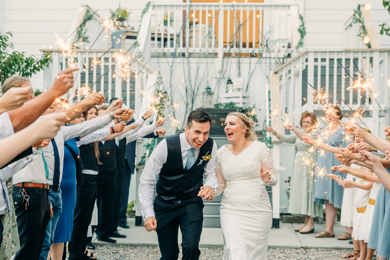 Summer Sunflower inspired Idaho Falls LDS Temple Wedding with reception at Barn on 1st