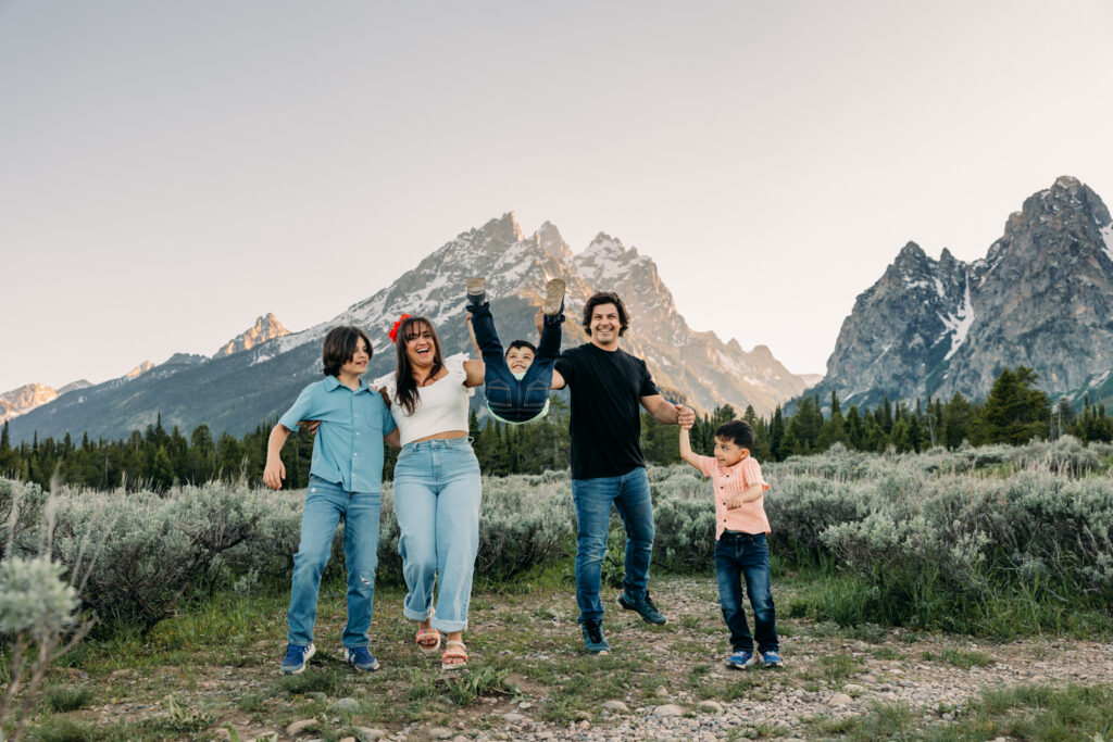 Grand Teton National Park Family session cascade canyon turnout