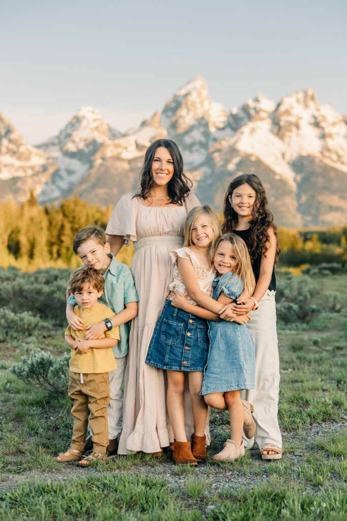 Grand teton family photographer mom and all her kids