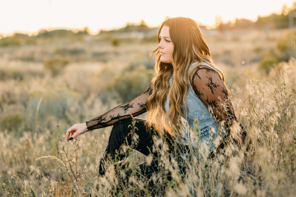 Western-inspired senior photos in Jackson Hole with mountain backdrop