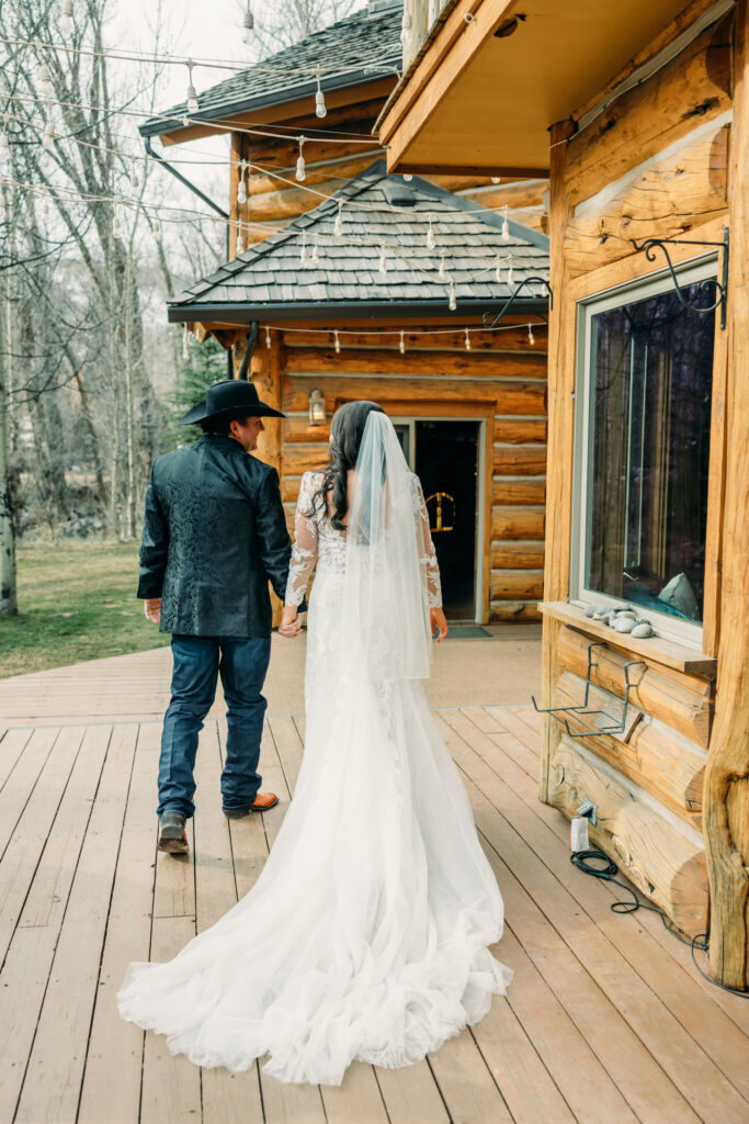 Outdoor wedding ceremony at Brentwood Inn Jackson Hole Wyoming